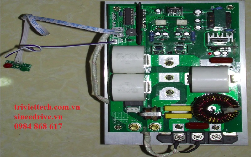 Tủ điều khiển nhiệt từ 8-10KW 2 tu dieu khien nhiet tu 8 10KW 1